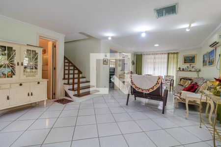 Sala de casa à venda com 3 quartos, 294m² em Ipanema, Porto Alegre