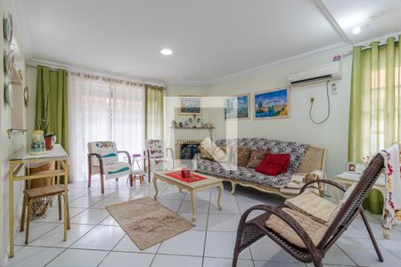 Sala de casa à venda com 3 quartos, 294m² em Ipanema, Porto Alegre