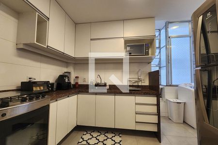 Apartamento para alugar com 70m², 2 quartos e 1 vagaCozinha