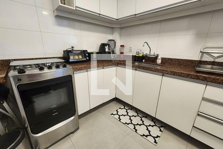 Apartamento para alugar com 70m², 2 quartos e 1 vagaCozinha