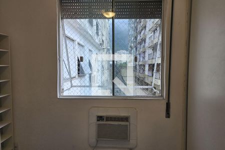 Quarto 2 de apartamento para alugar com 2 quartos, 70m² em Humaitá, Rio de Janeiro