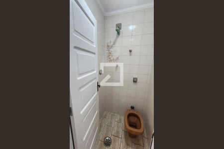 Casa para alugar com 133m², 3 quartos e 1 vaga Casa para alugar com 133m², 3 quartos e 1 vagaBanheiro de serviço