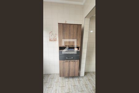 Casa para alugar com 133m², 3 quartos e 1 vaga Casa para alugar com 133m², 3 quartos e 1 vagaCozinha - Armários