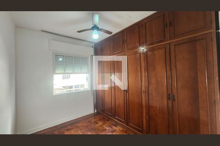 Quarto 1 de casa para alugar com 3 quartos, 133m² em Aparecida, Santos