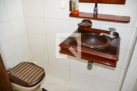 Lavabo de casa para alugar com 3 quartos, 181m² em Jardim Sao Caetano, São Caetano do Sul