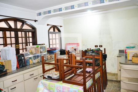 Casa à venda com 181m², 3 quartos e 2 vagas Casa à venda com 181m², 3 quartos e 2 vagasCozinha