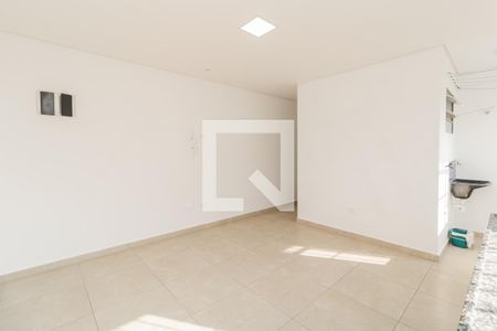 Sala/ cozinha  de casa para alugar com 2 quartos, 48m² em Jardim Nordeste, São Paulo