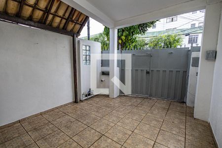 Varanda / vaga de garagem de casa à venda com 3 quartos, 100m² em Dona Clara, Belo Horizonte