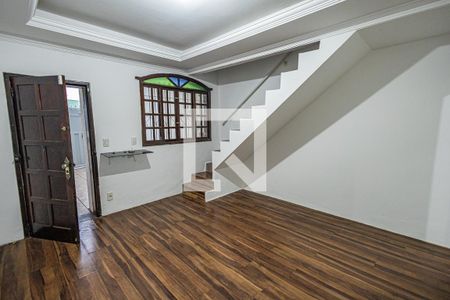 Sala de casa à venda com 3 quartos, 100m² em Dona Clara, Belo Horizonte