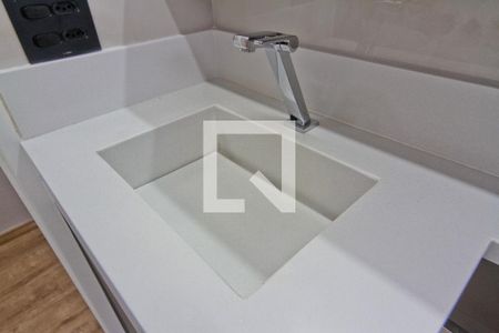 Banheiro de apartamento para alugar com 2 quartos, 54m² em Piqueri, São Paulo