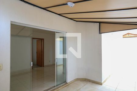 Varanda da sala de apartamento para alugar com 2 quartos, 162m² em Ipiranga, Belo Horizonte