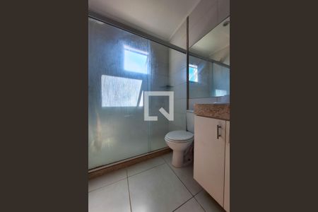 Casa à venda com 300m², 3 quartos e 4 vagas Casa à venda com 300m², 3 quartos e 4 vagasBanheiro da Suíte 3