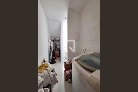 Casa à venda com 300m², 3 quartos e 4 vagas Casa à venda com 300m², 3 quartos e 4 vagasÁrea de Serviço