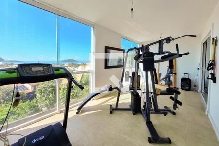 Casa à venda com 300m², 3 quartos e 4 vagas Casa à venda com 300m², 3 quartos e 4 vagasAcademia