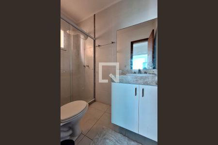 Casa à venda com 300m², 3 quartos e 4 vagas Casa à venda com 300m², 3 quartos e 4 vagasBanheiro da Suíte 1