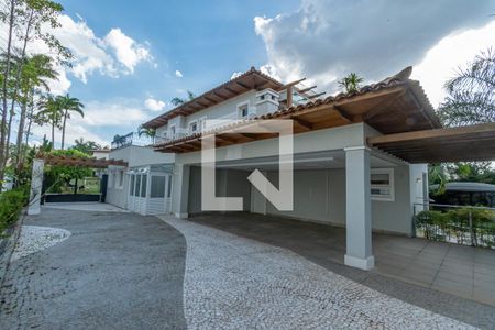 Casa de condomínio para alugar com 490m², 4 quartos e 4 vagasGaragem 