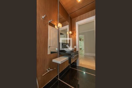 Casa de condomínio para alugar com 490m², 4 quartos e 4 vagasLavabo Escritório 