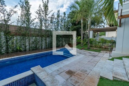 Casa de condomínio para alugar com 490m², 4 quartos e 4 vagasPiscina 