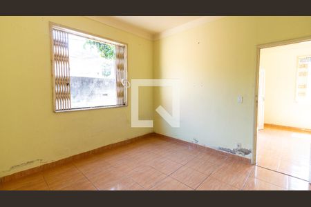 Quarto 1 de casa para alugar com 2 quartos, 76m² em Vila Valqueire, Rio de Janeiro