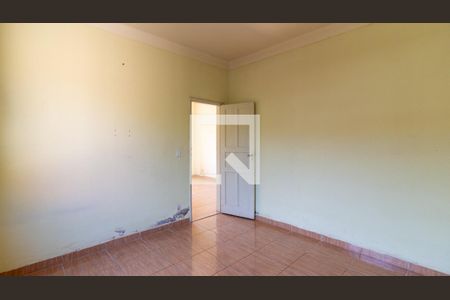 Quarto 1 de casa para alugar com 2 quartos, 76m² em Vila Valqueire, Rio de Janeiro