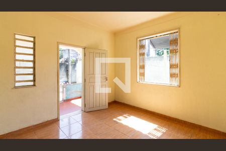 Sala de casa para alugar com 2 quartos, 76m² em Vila Valqueire, Rio de Janeiro