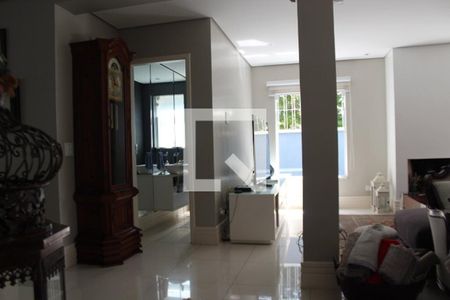 Sala de casa à venda com 3 quartos, 330m² em Brooklin Paulista, São Paulo