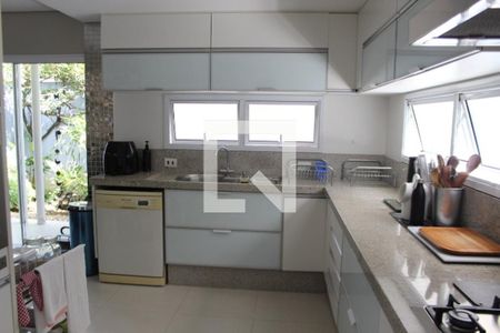 Casa à venda com 330m², 3 quartos e 4 vagasCozinha