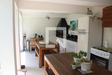 Casa à venda com 330m², 3 quartos e 4 vagasChurrasqueira