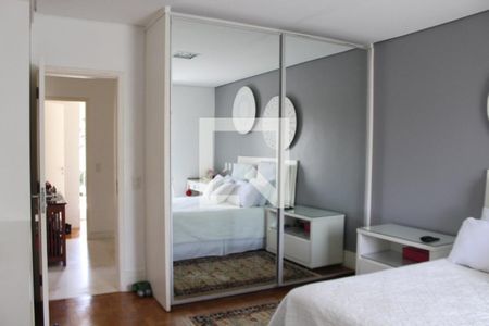 Casa à venda com 330m², 3 quartos e 4 vagasQuarto 1