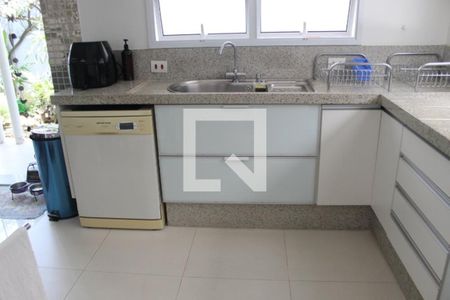Casa à venda com 330m², 3 quartos e 4 vagasCozinha