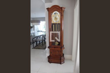 Casa à venda com 330m², 3 quartos e 4 vagasSala