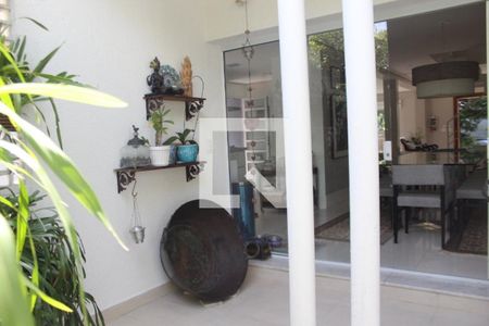 Casa à venda com 330m², 3 quartos e 4 vagasVaranda da Sala