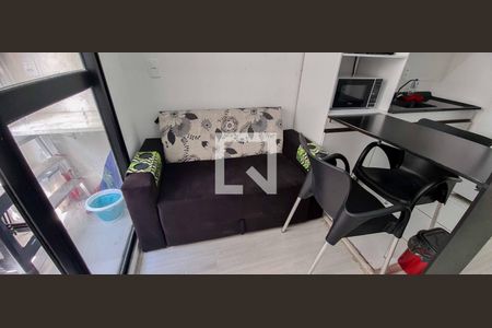Sala de apartamento à venda com 2 quartos, 24m² em Bonfim, Osasco