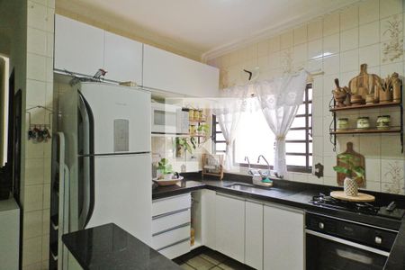 Cozinha de casa à venda com 2 quartos, 250m² em Santa Teresinha, São Paulo