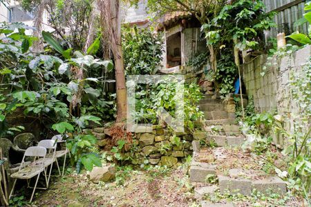 Casa à venda com 250m², 2 quartos e 1 vagaJardim