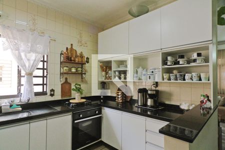 Cozinha de casa à venda com 2 quartos, 250m² em Santa Teresinha, São Paulo