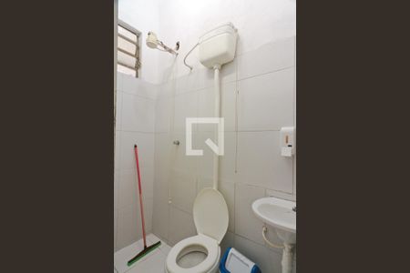 Casa à venda com 250m², 2 quartos e 1 vagaSalão - banheiro