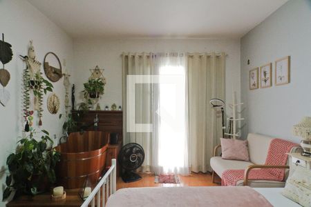 Casa à venda com 250m², 2 quartos e 1 vagaQuarto