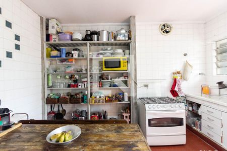 Casa à venda com 449m², 3 quartos e 1 vaga Casa à venda com 449m², 3 quartos e 1 vagaCozinha