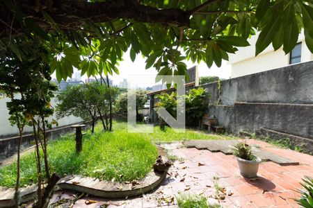 Casa à venda com 449m², 3 quartos e 1 vaga Casa à venda com 449m², 3 quartos e 1 vagaÁrea comum