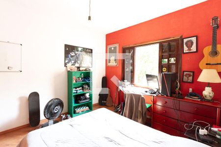 Casa à venda com 449m², 3 quartos e 1 vaga Casa à venda com 449m², 3 quartos e 1 vagaQuarto