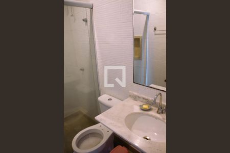 Casa à venda com 200m², 3 quartos e 1 vaga Casa à venda com 200m², 3 quartos e 1 vagaBanheiro da Suíte