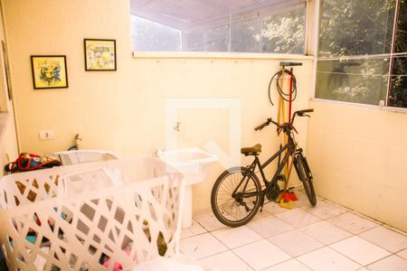 Casa à venda com 200m², 3 quartos e 1 vaga Casa à venda com 200m², 3 quartos e 1 vagaÁrea de Serviço