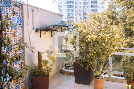 Casa à venda com 200m², 3 quartos e 1 vaga Casa à venda com 200m², 3 quartos e 1 vagaVaranda da Cobertura