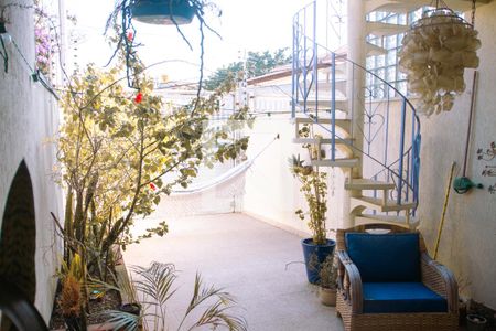 Casa à venda com 200m², 3 quartos e 1 vaga Casa à venda com 200m², 3 quartos e 1 vagaGaragem