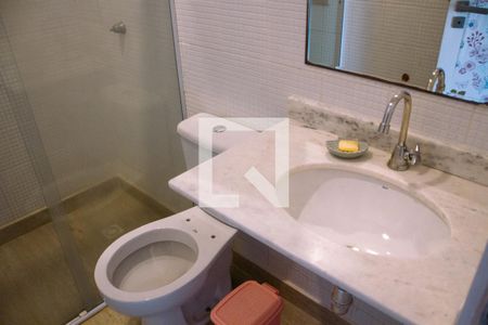 Casa à venda com 200m², 3 quartos e 1 vaga Casa à venda com 200m², 3 quartos e 1 vagaBanheiro da Suíte