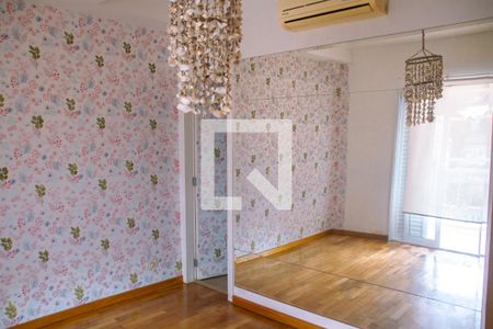 Suíte 1 de casa à venda com 3 quartos, 200m² em Jardim das Vertentes, São Paulo