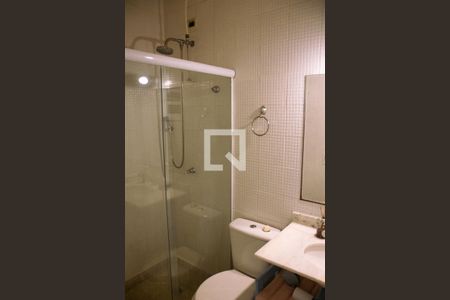 Casa à venda com 200m², 3 quartos e 1 vaga Casa à venda com 200m², 3 quartos e 1 vagaBanheiro