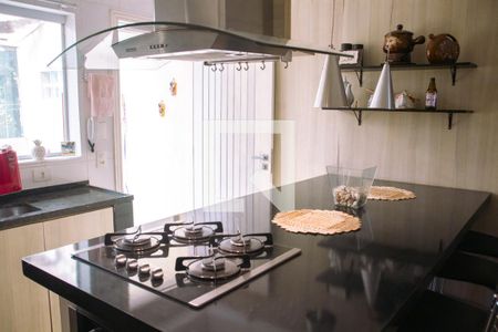 Casa à venda com 200m², 3 quartos e 1 vaga Casa à venda com 200m², 3 quartos e 1 vagaCozinha