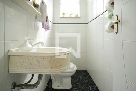 Casa à venda com 400m², 5 quartos e 6 vagasLavabo